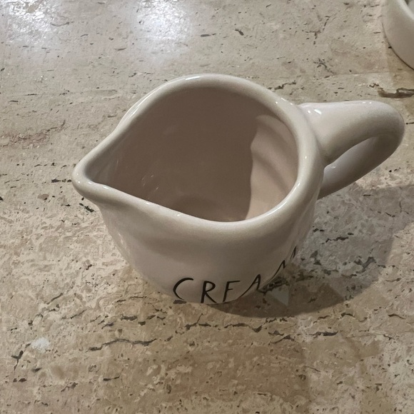 Rae Dunn “Bee” Collection 4 Piece Set. Cream, Sweet, Honey and Plate - Picture 10 of 10